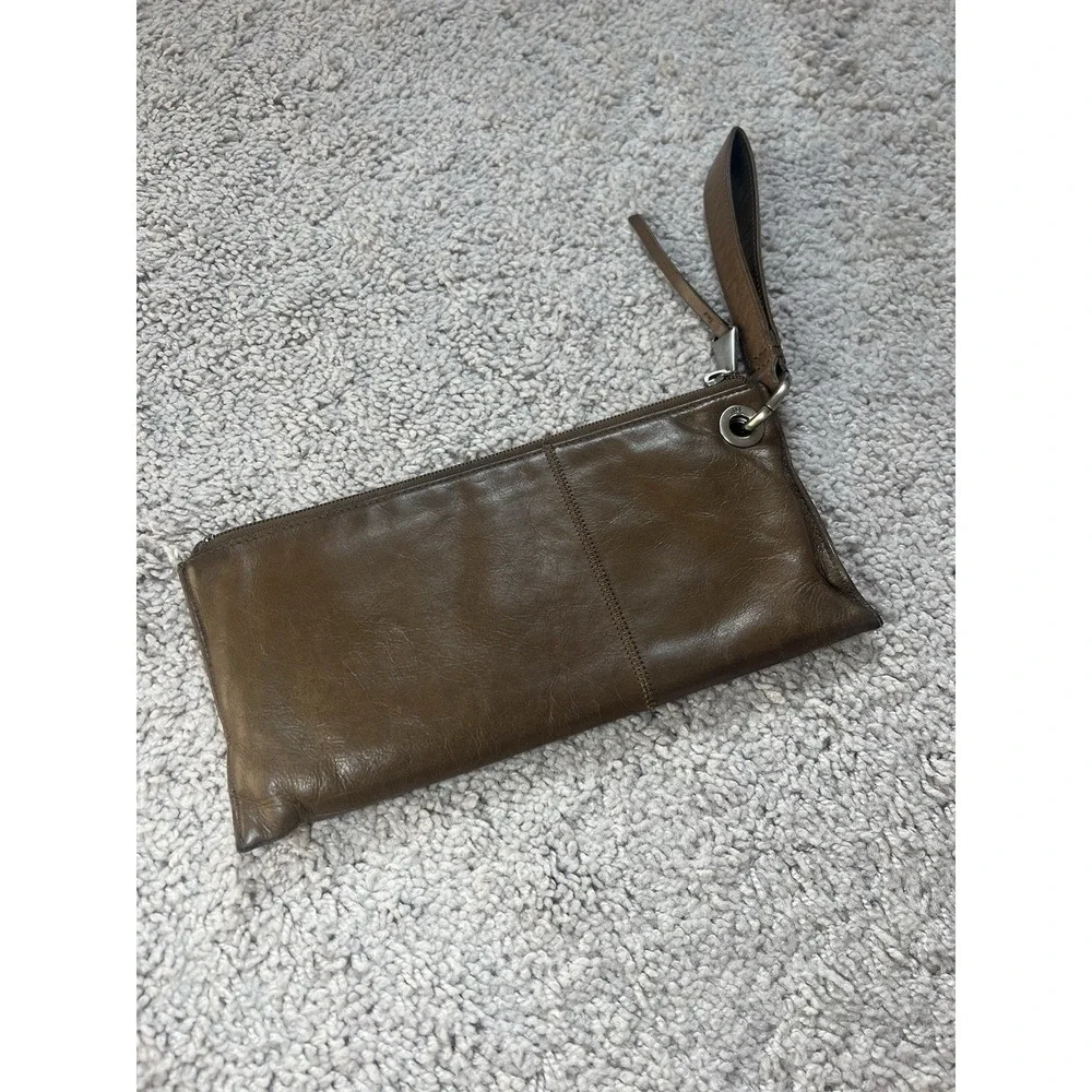Hobo‎ International Brown Leather Wristlet Clutch Purse Zip Closure
